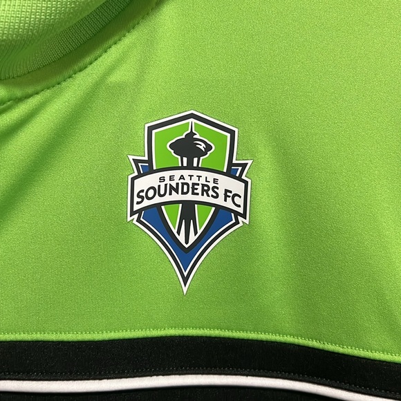 Seattle Sounders Polo - Picture 2 of 5